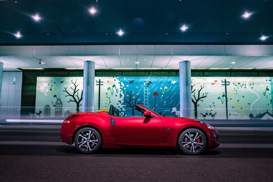  Nissan 370Z Roadster (Z34) 2013 года  (NA) (фото 17 из 26)